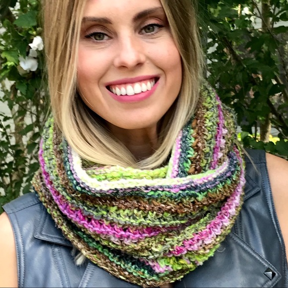 Handmade Eternity Scarf for Women (K14) 13H - Picture 4 of 6